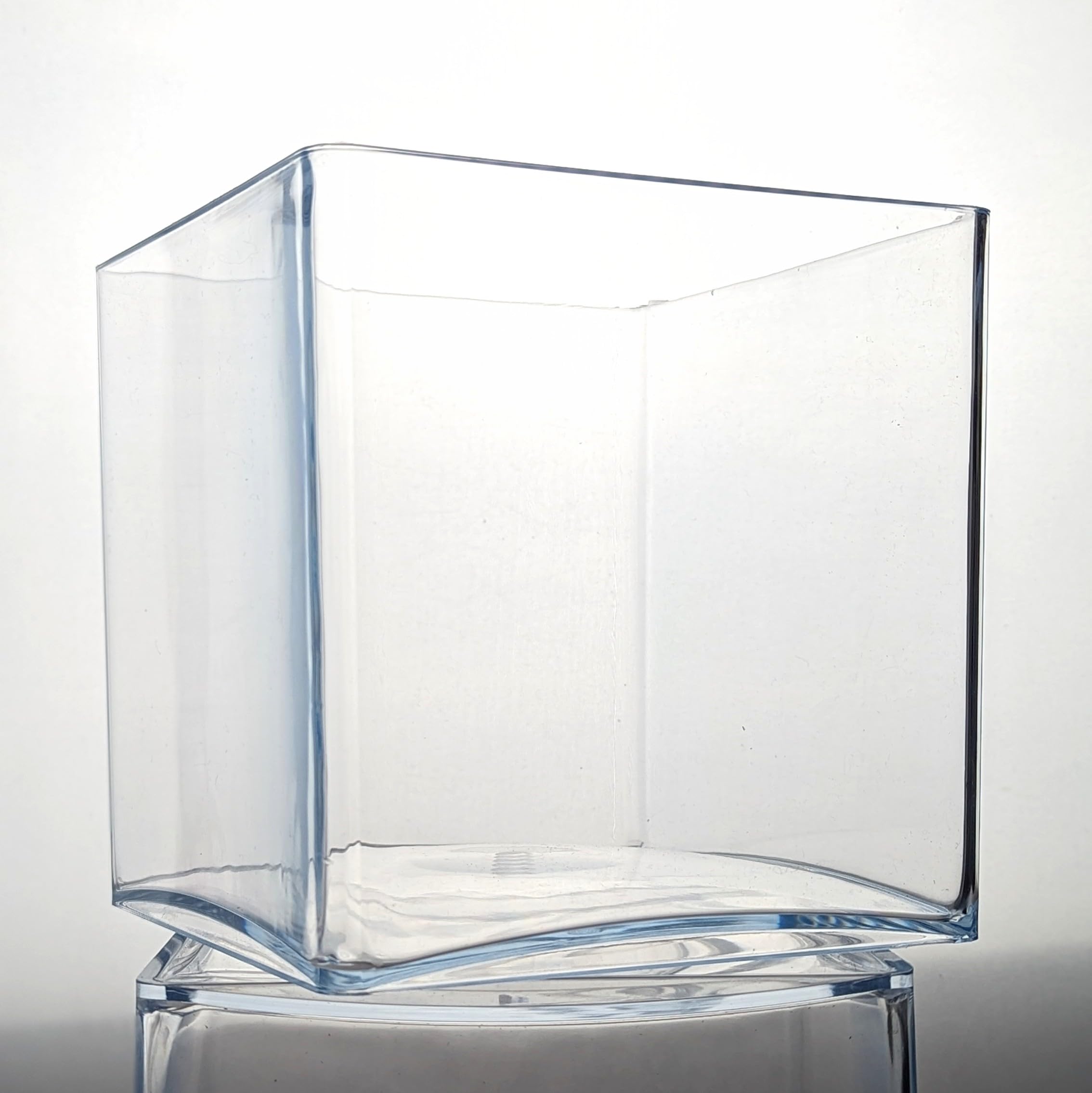 Acrylic Cube Vases - 10cm, 15cm, and 18cm - Vases for Flowers, Candles, and Succulents - Modern and Stylish. (1 Vase, 15cm Cube)