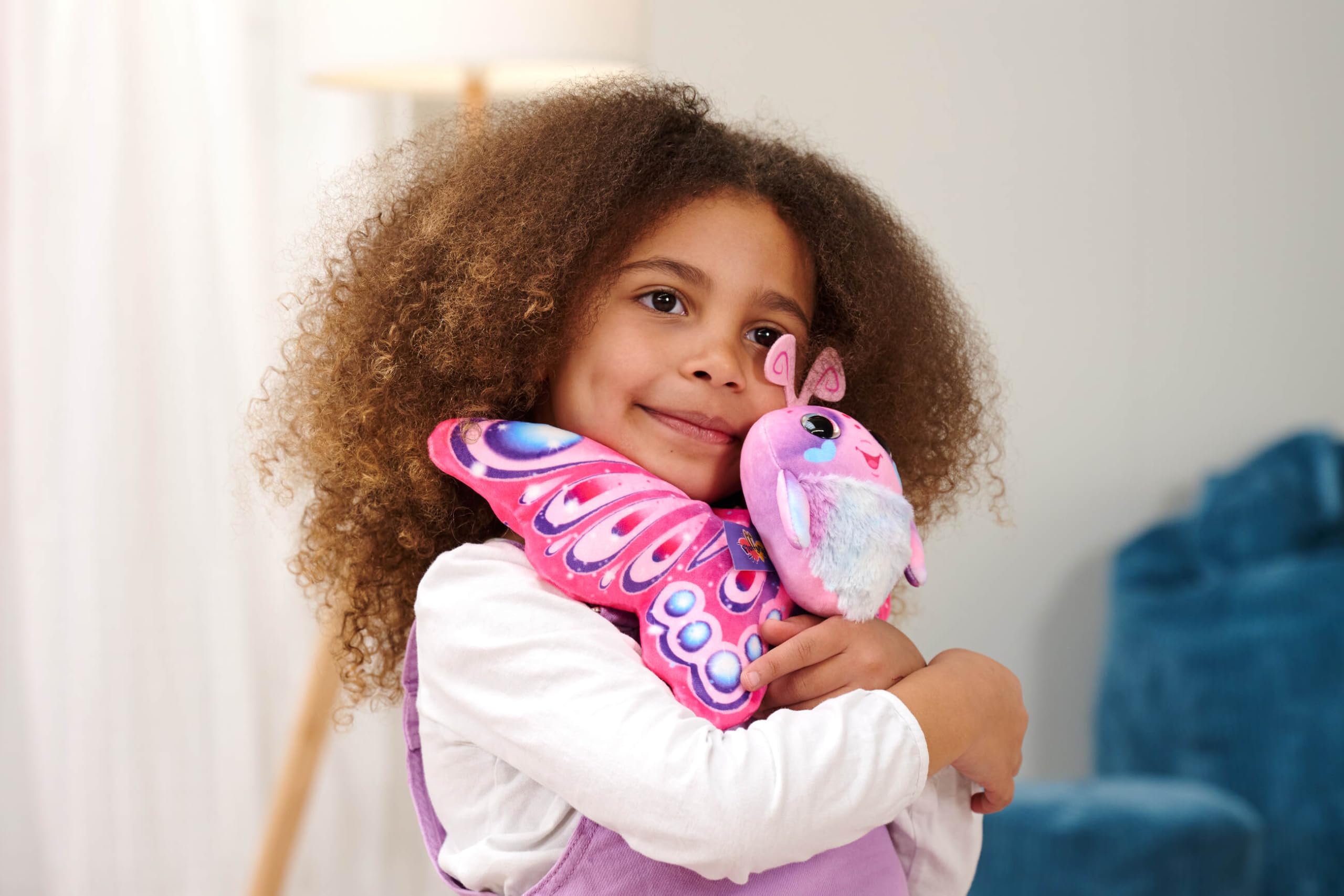 Simba Plüsch Schmetterling Fluffyfly (30 cm) – Aufblasbares Kuscheltier mit Regenbogen-Augen und Überraschungseffekt – Geschenkidee für Kinder – weiches Stofftier ab 3 Jahren für Mädchen und Jungen 3