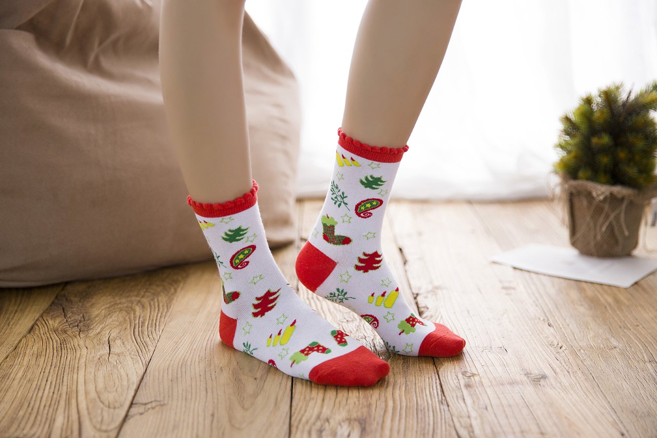 CHIC DIARY 5 Pairs Women Girls Christmas Holiday Stocking Socks With Gift Box (Gift box #03(01&02))