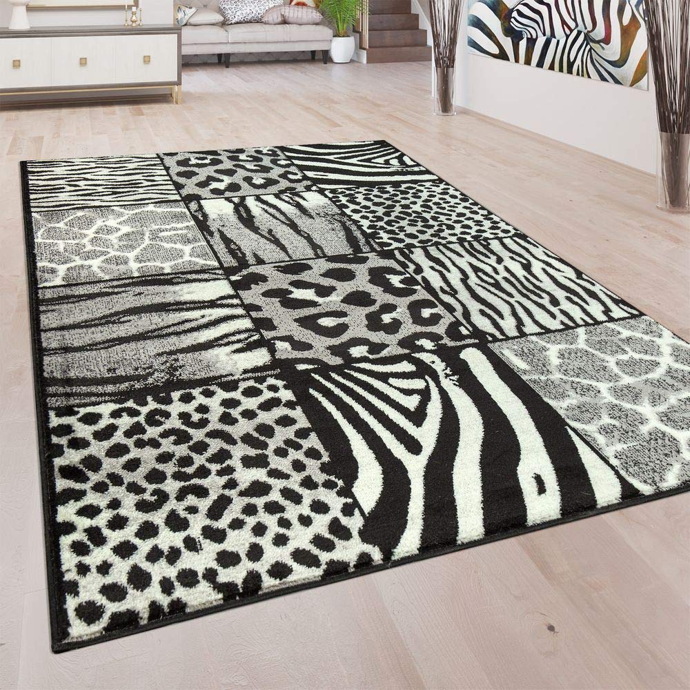 Grey design squeares animal patern at ones