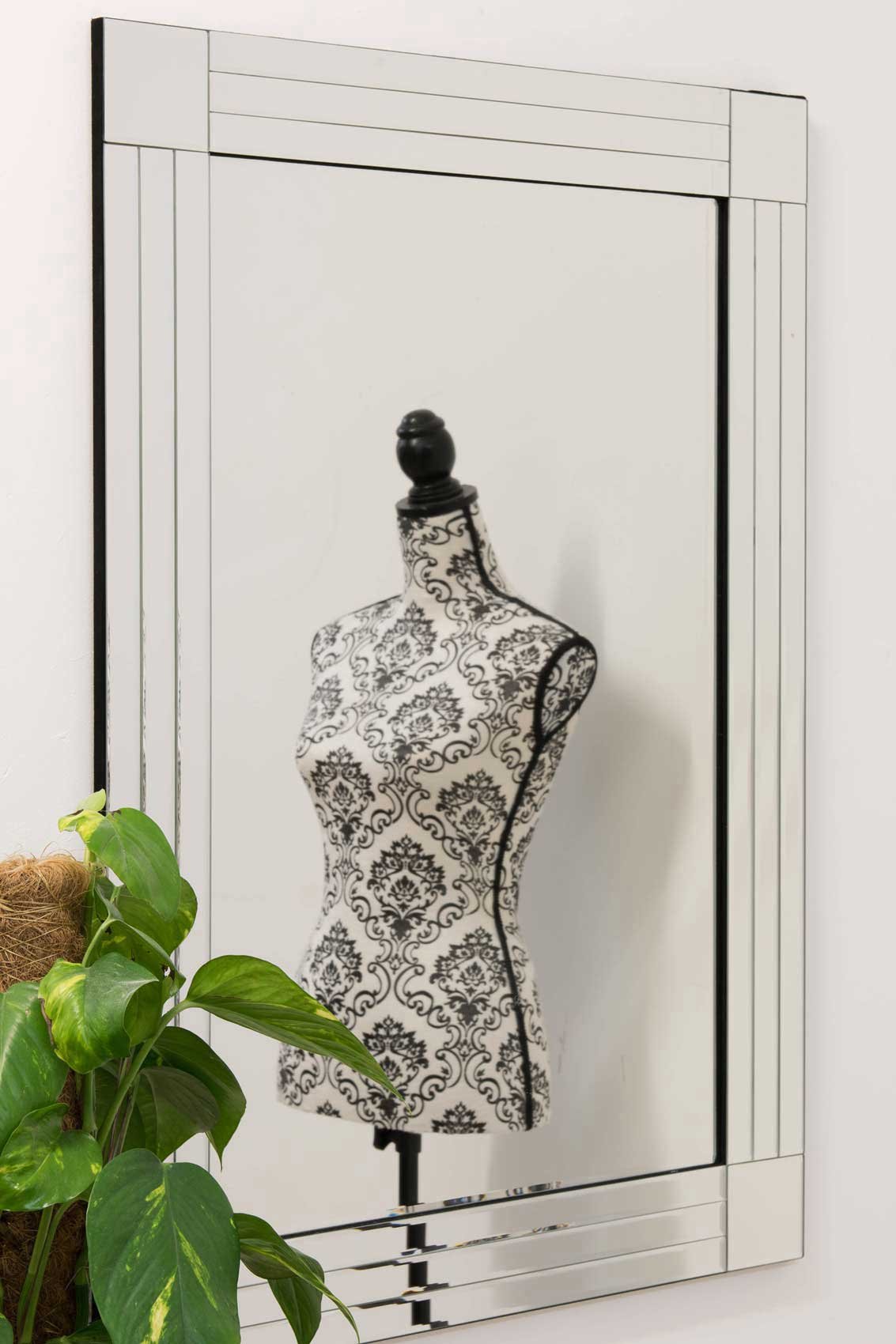 MirrorOutlet Modern Venetian Bevelled Wall Mirror — Large Size, Rectangular Decorative for Lounge, Dining Room, Bathroom, Bedroom, and More—100 X 70cm, YC018-A