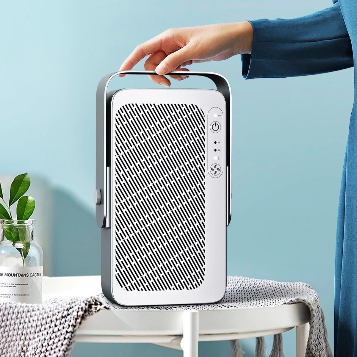 4Lite Personal Laminar Air Purifier: New type of air purifier. Blow laminar, filtrated air stream directly to the face for breathing. Battery built-in, portable.