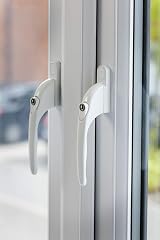 Yale Universal Window Handles White Pack of 2 7 mm Spindle P--WH view 4