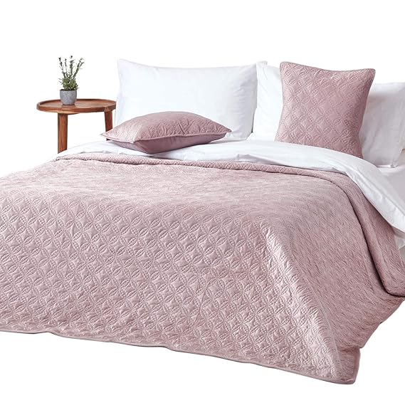 Homescapes Dusky Pink Velvet Geometric Bedspread Throw 200 x 200 cm