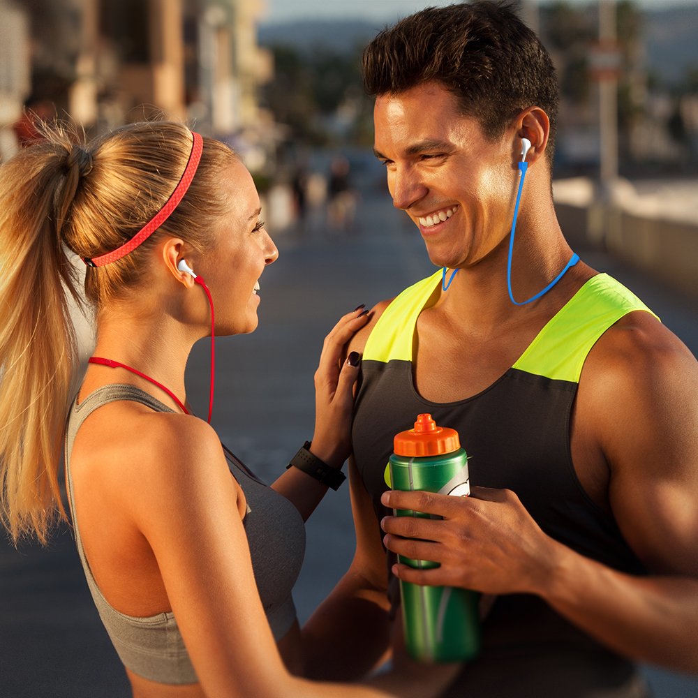 Airpods Strap, MeanLove Silicone Anti-lost Wire Cable Connector with Magnetotherapy for Airpods (Green)