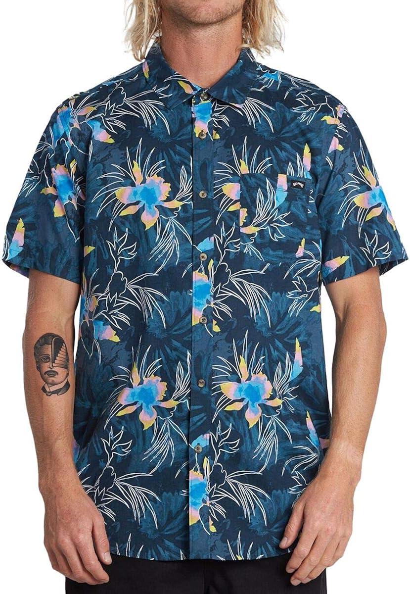 Billabong Men's Sundays Woven Floral and Small Scale Printed Pattern Short Sleeve Shirt: Clothing