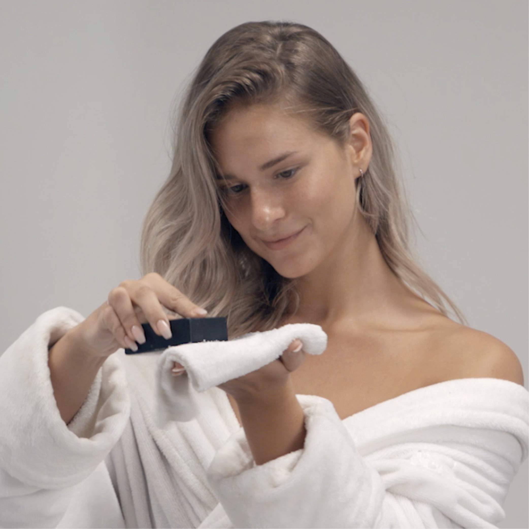 Charbon Noir Facial Bar Charcoal Soap | Activated Charcoal | Deep Cleansing | Eco-Friendly, Plastic-Free and Pet-Friendly - 150g/5,29oz (1 Bar)