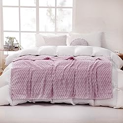 Puncuntex Light Purple Throw Blanket