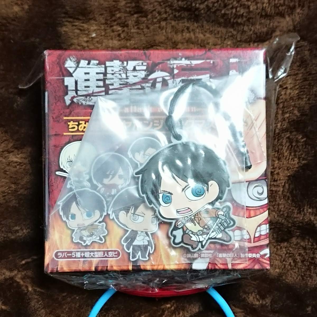 Amazon Co Jp ちみ進撃イヤホンジャックマスコット エレン イェーガー 進撃の巨人 ゆーぽん ちみキャラ スマホアクセサリー ユニオンクリエイティブ ホビー 通販