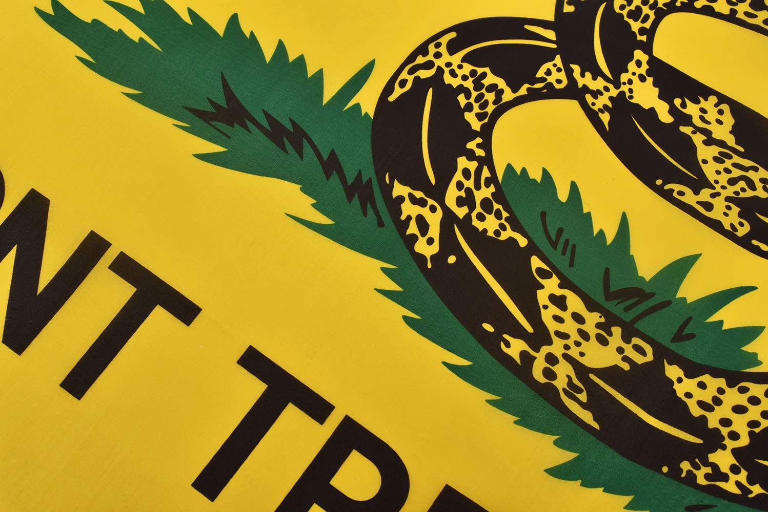 RainRoad Gadsden Don\'t Tread On Me Flag 3x5 ft,Printed Polyester Banner-Colonial Flag for Long Lasting Display-Yellow&Black Coiled Rattle Snake Design(Gadsden (Don\'t Tread on Me))