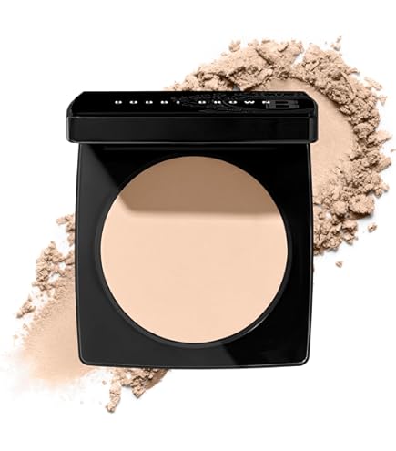 Amazon.com: Bobbi Brown Nude Finish Illuminating Powder | Glow