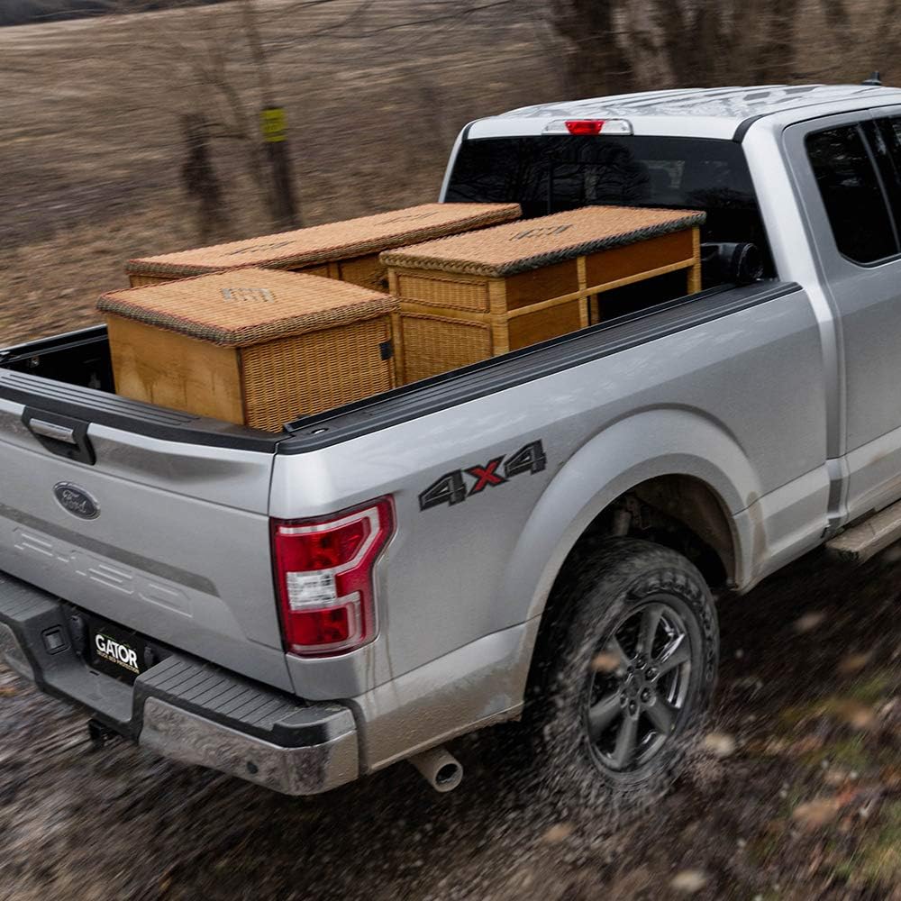 Amazon Com Gator Etx Soft Roll Up Truck Bed Tonneau Cover 137285 Fits 2019 2021 New Body Style Gmc Sierra Chevrolet Silverado 1500 2020 2500hd 3500hd 8 2