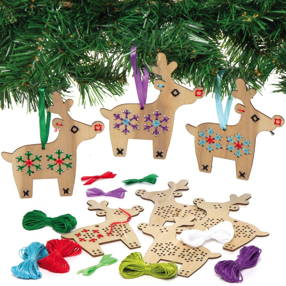 Baker Ross AX307 Reindeer Wooden Cross Stitch Kits - Pack of 5, Christmas Decorations for Kids to Make and Display, Ideal Kids Arts and Crafts Project