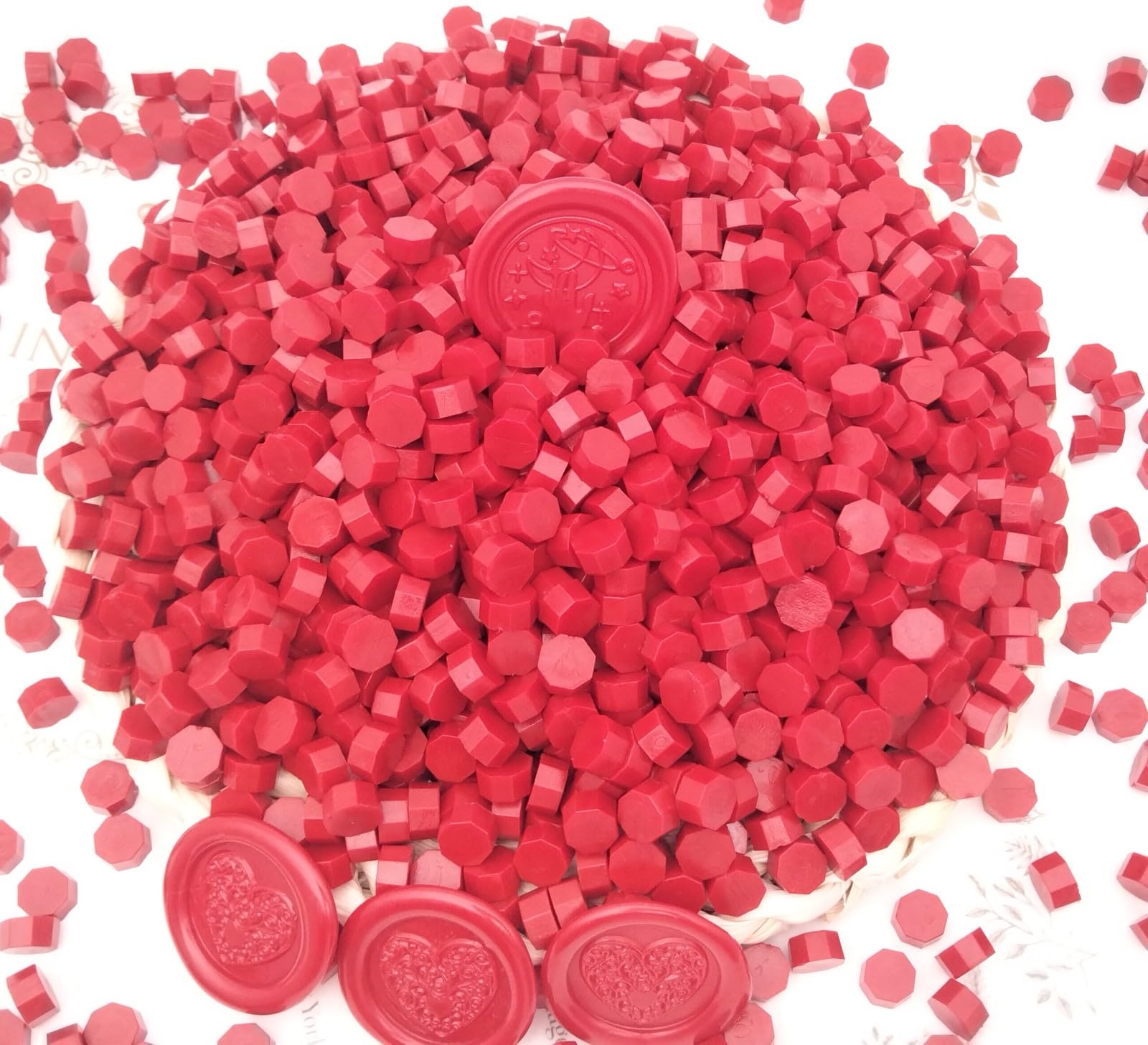 300 Pcs Wax Seal Beads, Sealing Wax Beads, Refilling Octagon Wax Sealing Beads for Wax Stamp Sealing, Perfect for Wedding Invitations, Christmas Cards, Envelopes, Letter Sealing (Red)