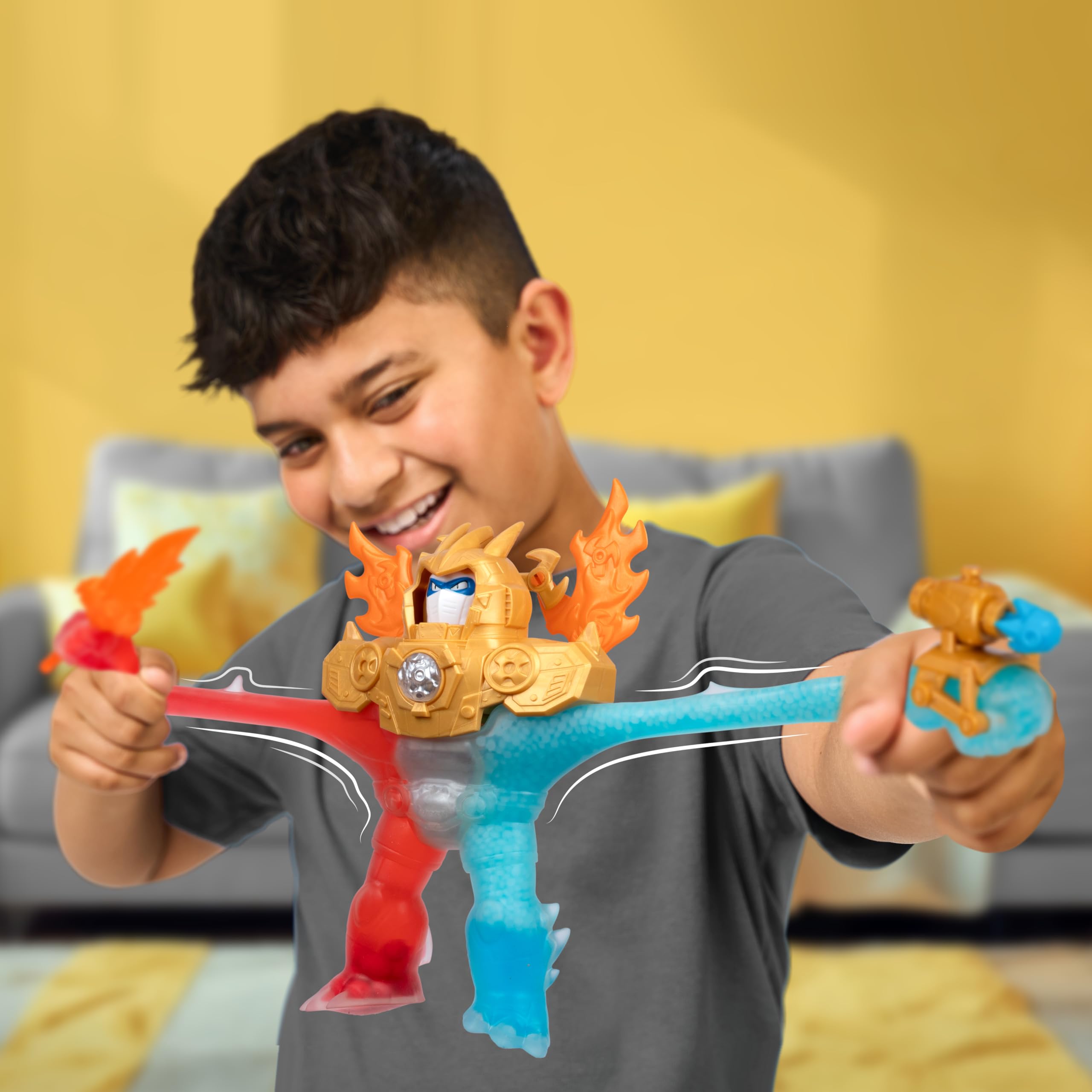 Heroes of Goo Jit Zu Goo-Tron Supreme Combines The Power of Blazagon, Pantaro & Thrash in 1 Ultimate Hero, with 3 Different Goo Fillings, 35+ Phrases & Lights, Face Swap & Triple Attack Feature