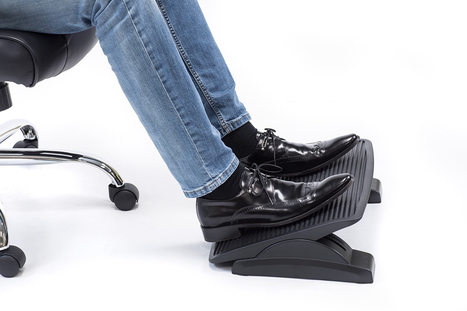 MountIt! Ergonomic Footrest for Office or Home Under Desk Tilting