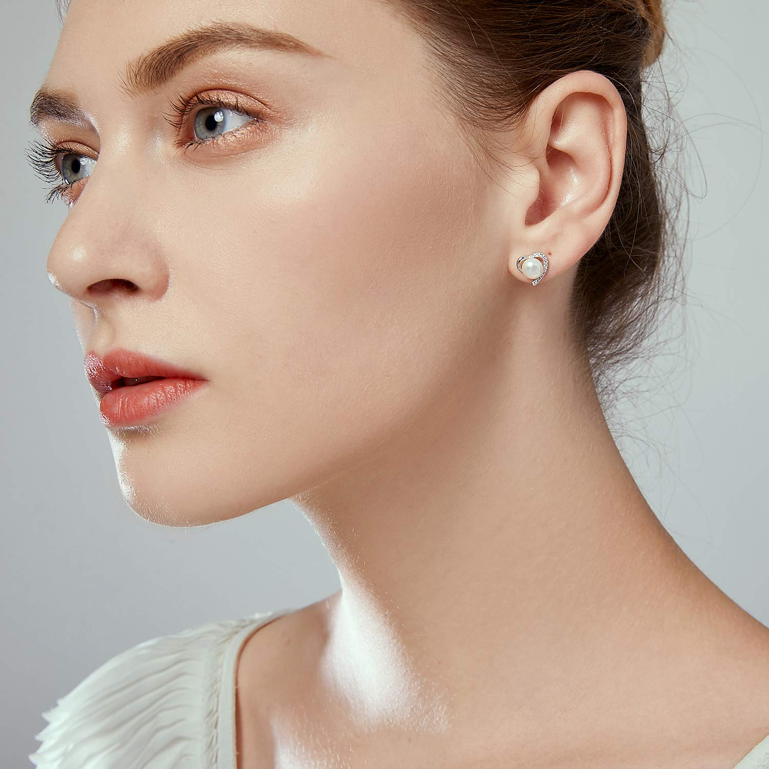 Damen Herz Zirkonia Ohrringe 6mm Süßwasser Taste weiß Perlenohrringe 925 Silber Ohrstecker mit Geschenkbox