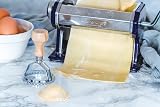 KitchenCraft World of Flavours Pasta Maker Manual 9 Thickness Cutter Blue view 4