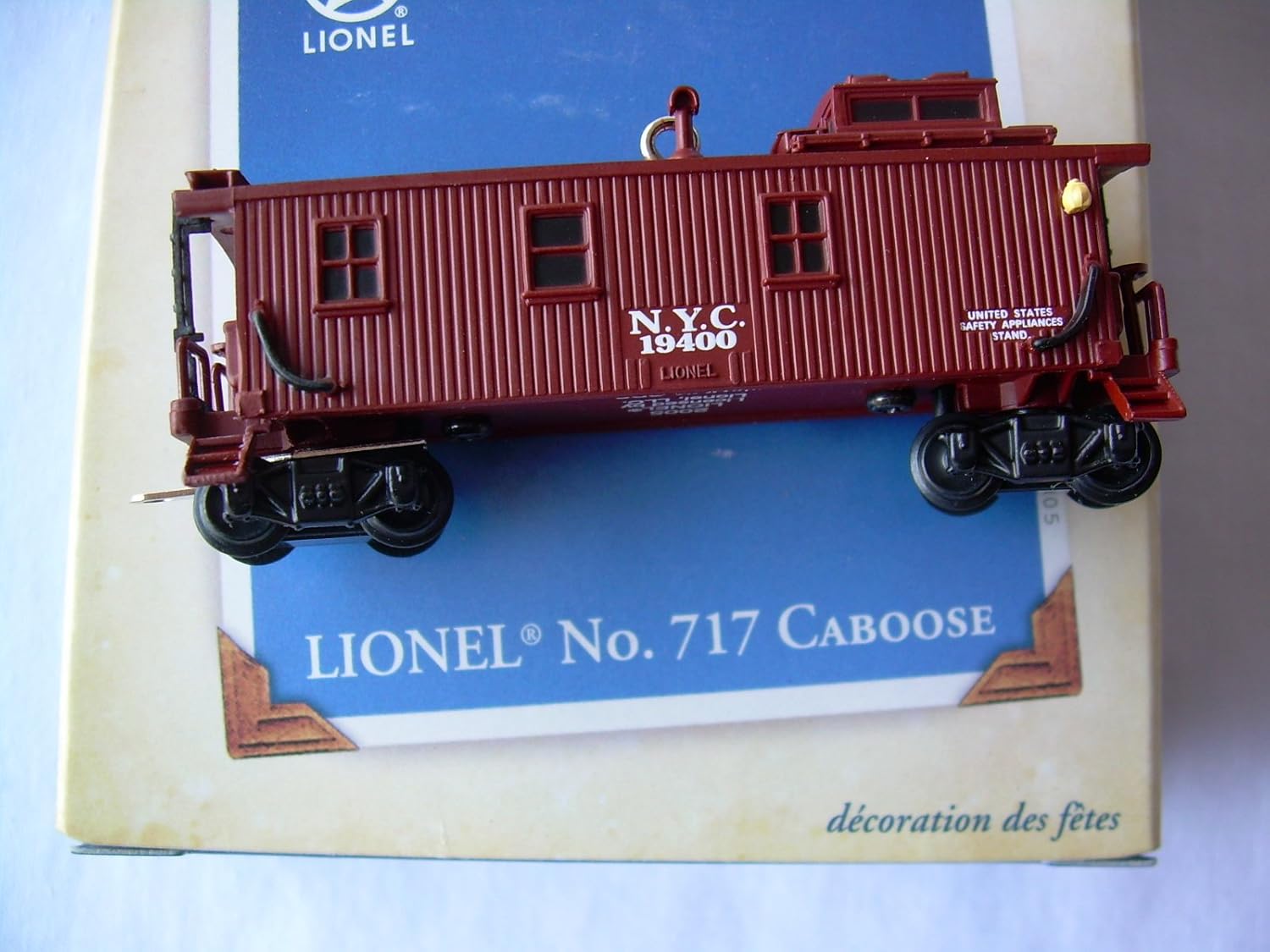 Hallmark Keepsake Ornament Lionel 717 Caboose Home & Kitchen