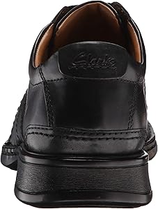 clarks touareg vibe black