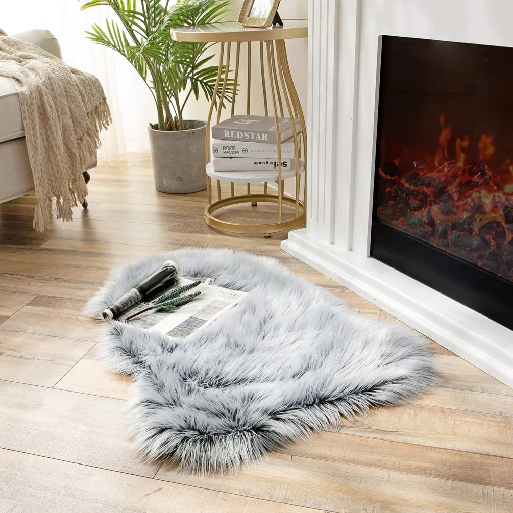 JXLOULAN Fluffy Sheepskin Grey Rug 50 x 80 cm Faux Fur Area Rugs for Bedroom Decor Rugs Living Room Chair Sofa