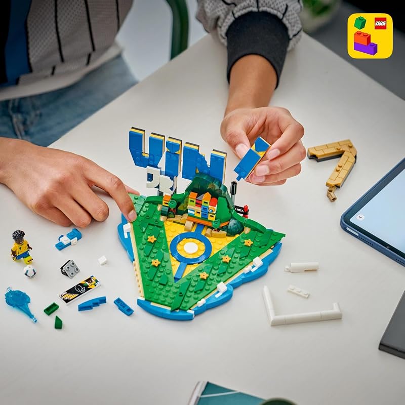 Editions Vinicius Jr. – Best of - Jeu Football - Maquette 3D avec Minifigurine Collector - Décoration de Chambre d'enfant - Cadeau dès 10 Ans pour Garçon, Fille ou Adulte Fan de Sport 43027