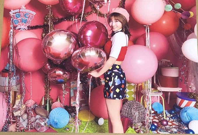 Amazon Twice モモ Touchdown ショーケース Showcase 日本デビュー リリイベ ハイタッチ ハイタ グッズ トレカ 激レア ランダム ラントレ アイドル 芸能人グッズ 通販
