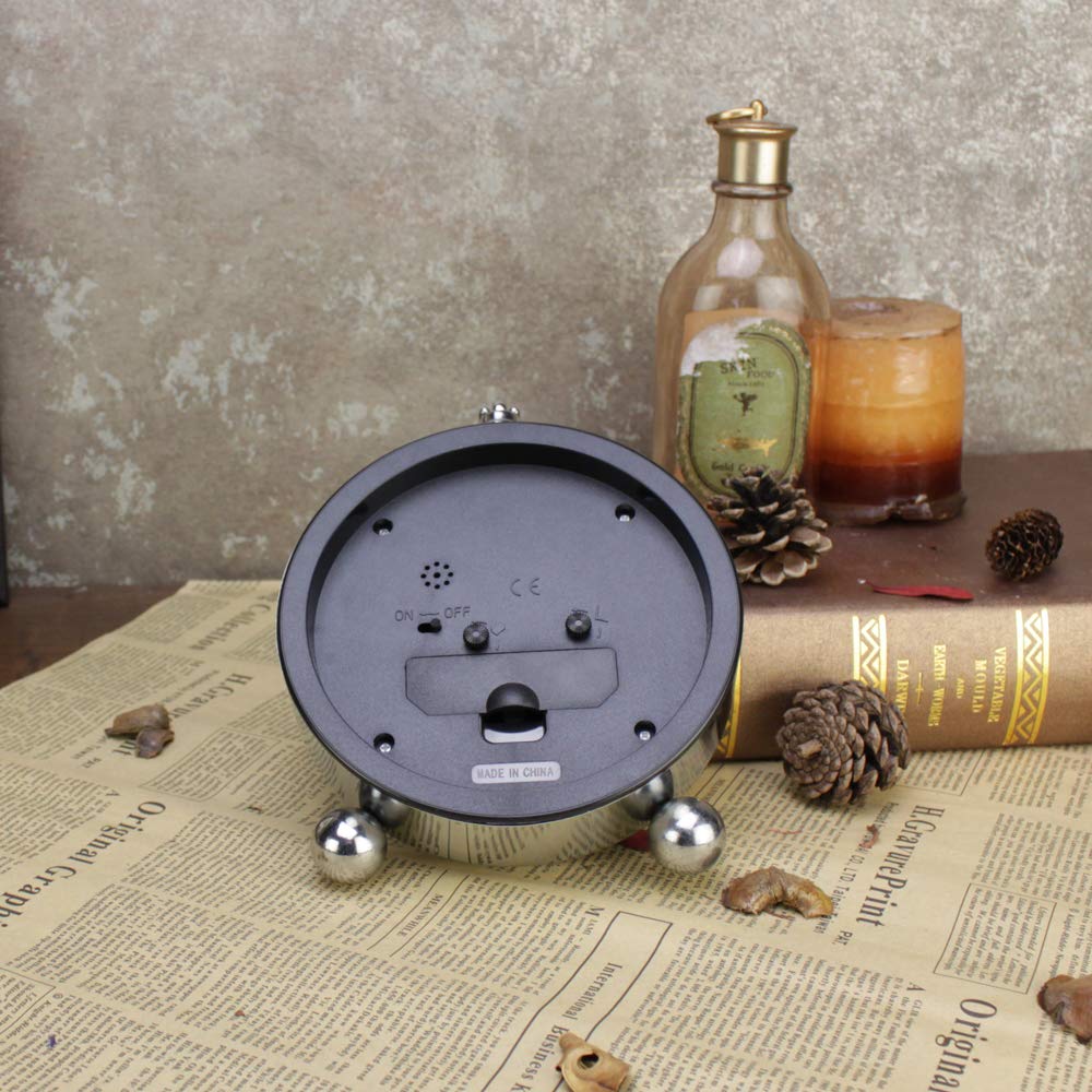 JUSTUP Vintage Table Clock, Iron European Style Desk Clock Battery Operated Non-Ticking Mantle Clock for Home Decor (Silver)