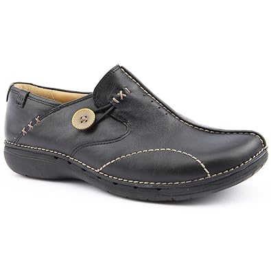 clarks un loop black