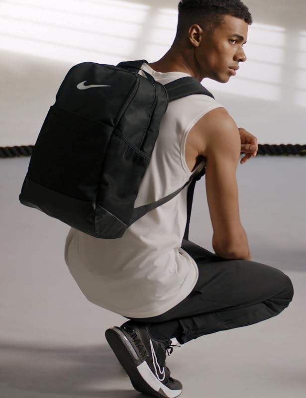 DH7709-010 Nike Brasilia 9.5 Sportrucksack Unisex Schwarz/Weiss, M, 24L, Einheitsgröße