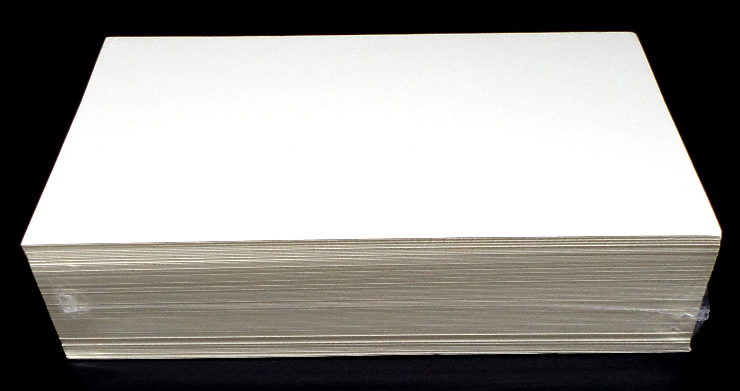 docsmagic.de 100 Manga Size Comic Backing Boards - 127 x 218 mm - 24pt White