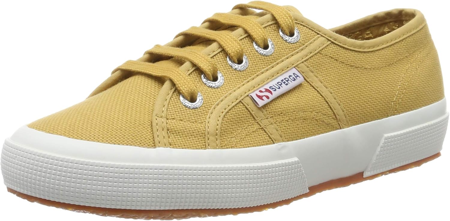 superga beige