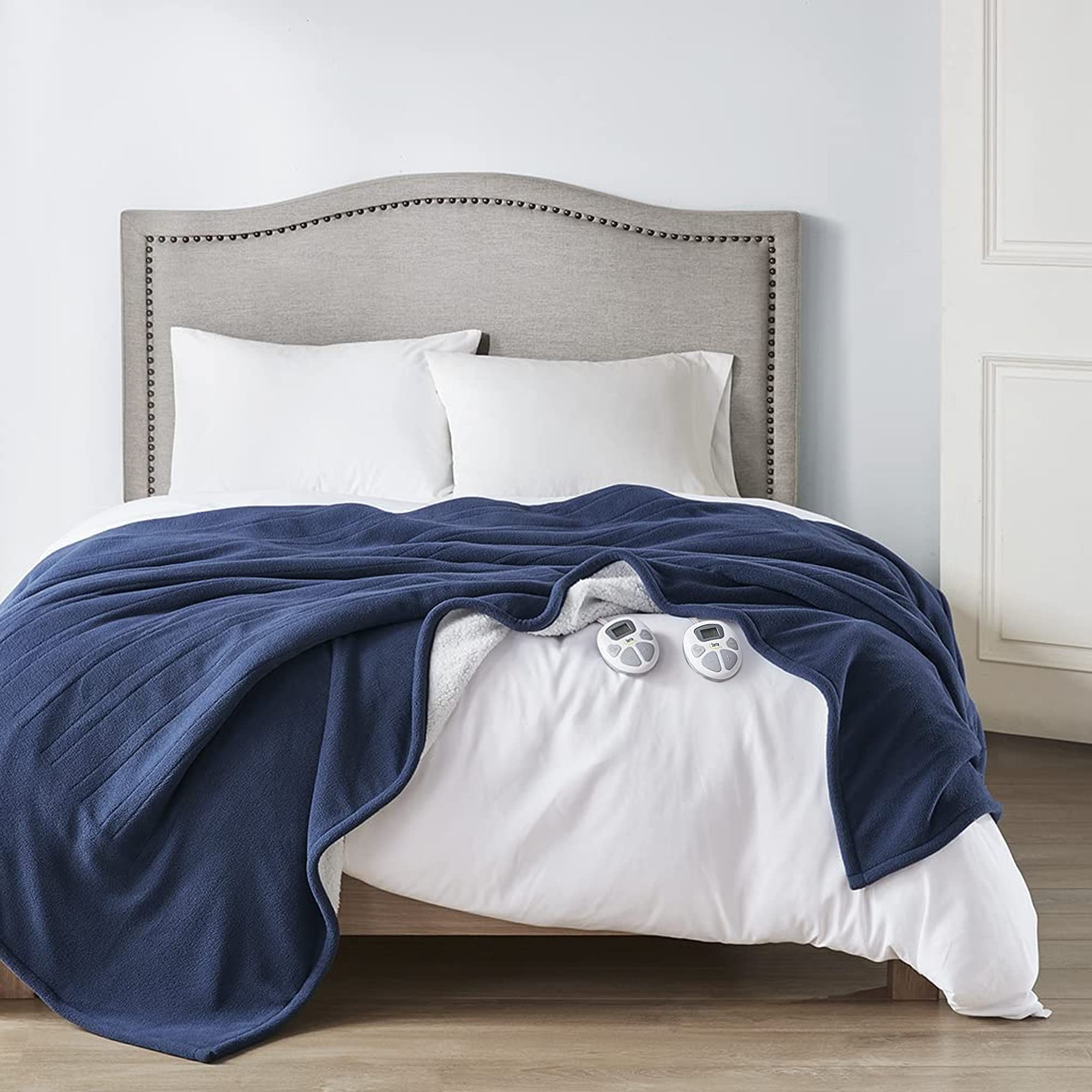 Serta Heated Blanket - Reversible Fleece to Sherpa