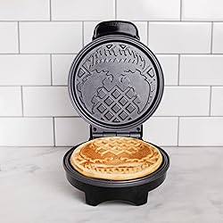 Uncanny Brands Marvel Venom Waffle Maker -Spidey's