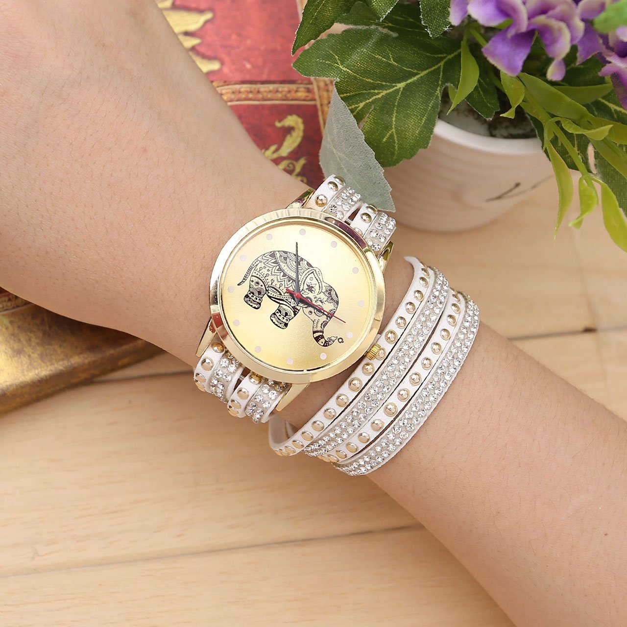 JSDDE Mode éléphant de Rivet Montre Bracelet Femme Quartz Tressé Winding Wrap Montre, Blanc