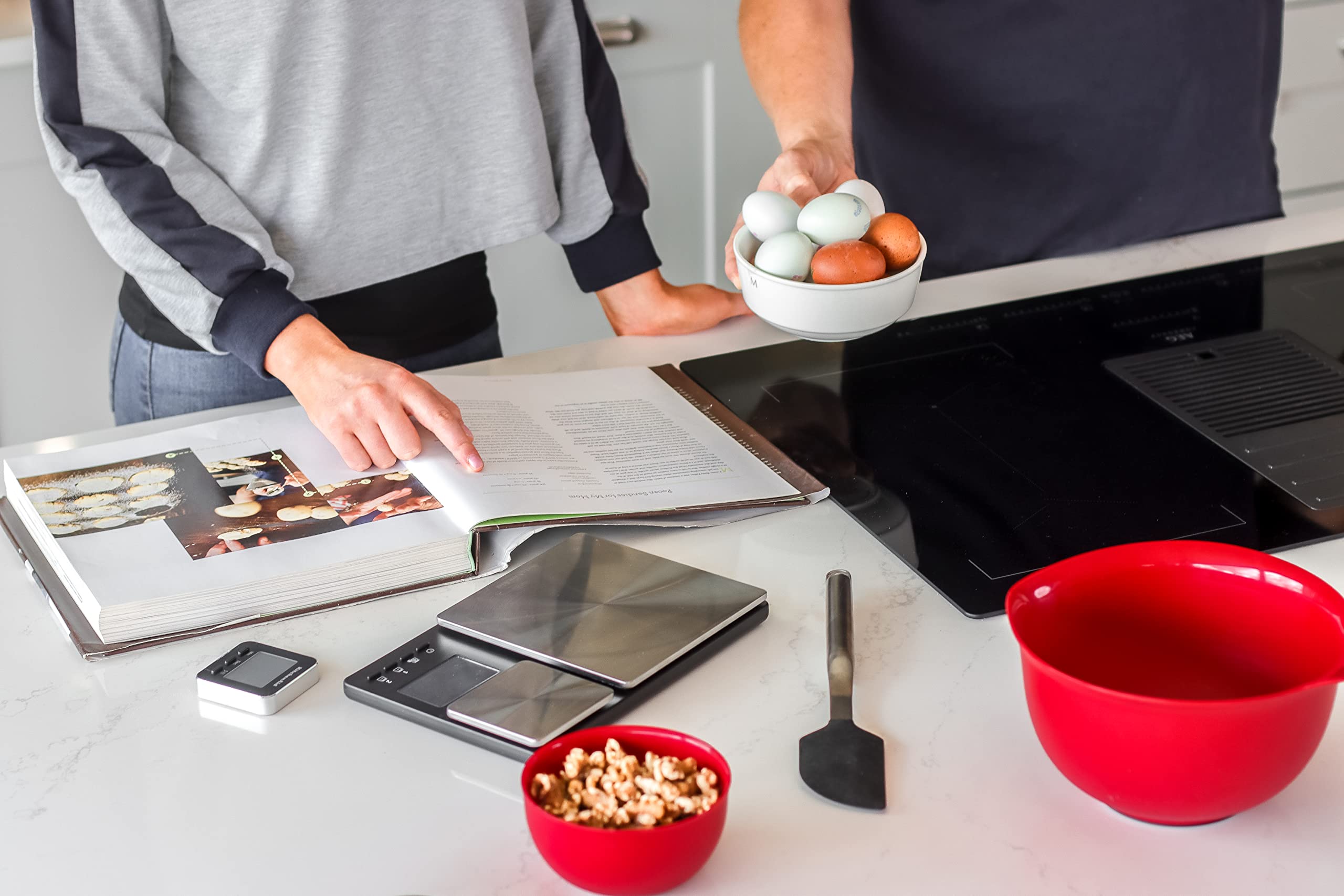 KitchenAid Digital Food Scale with Two Platforms, Weighs Between 5000g and 500g, Black, One Size