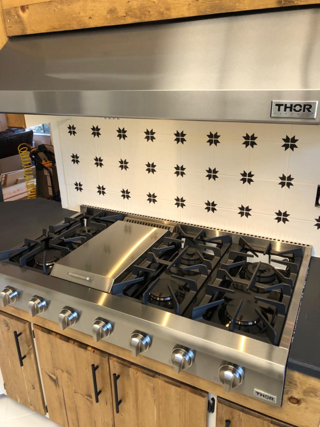 81/mo Finance THOR KITCHEN ProStyle Gas Rangetop with 6 Sealed Burners 36 Inch, Stainless