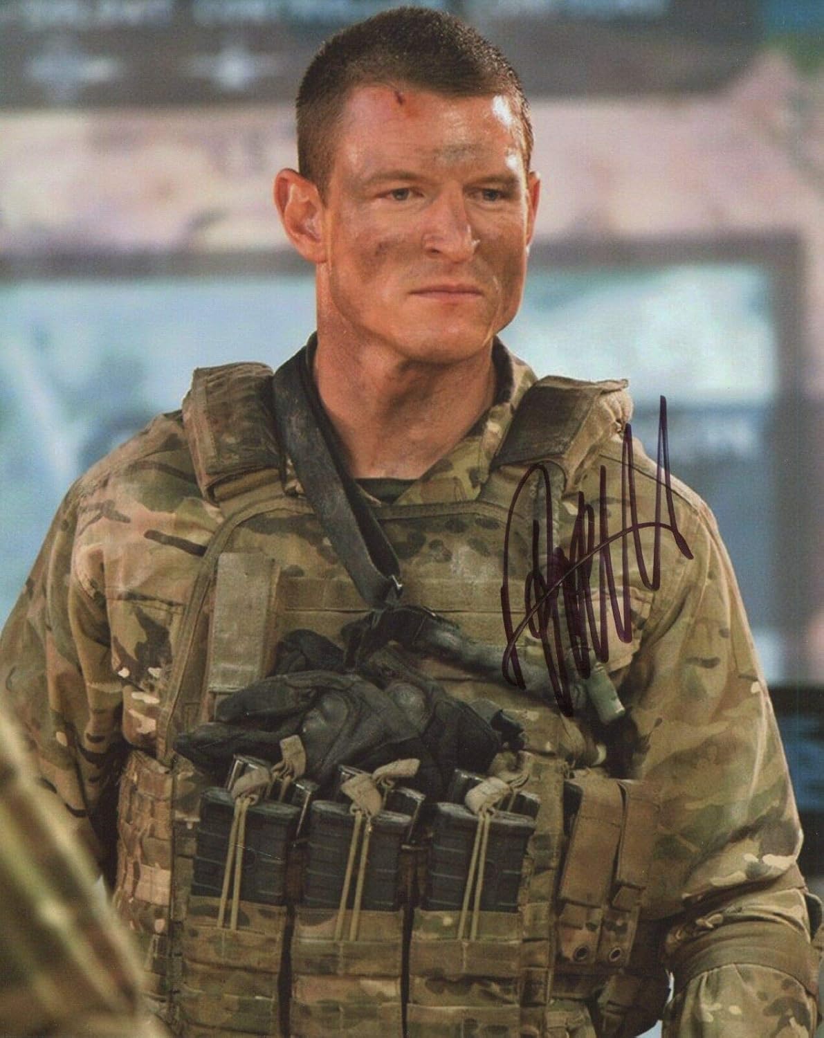 Amazon Co Jp Philip Winchester Signed Autograph Strike Back 8x10 Photo With Coa Pj 1 ホーム キッチン