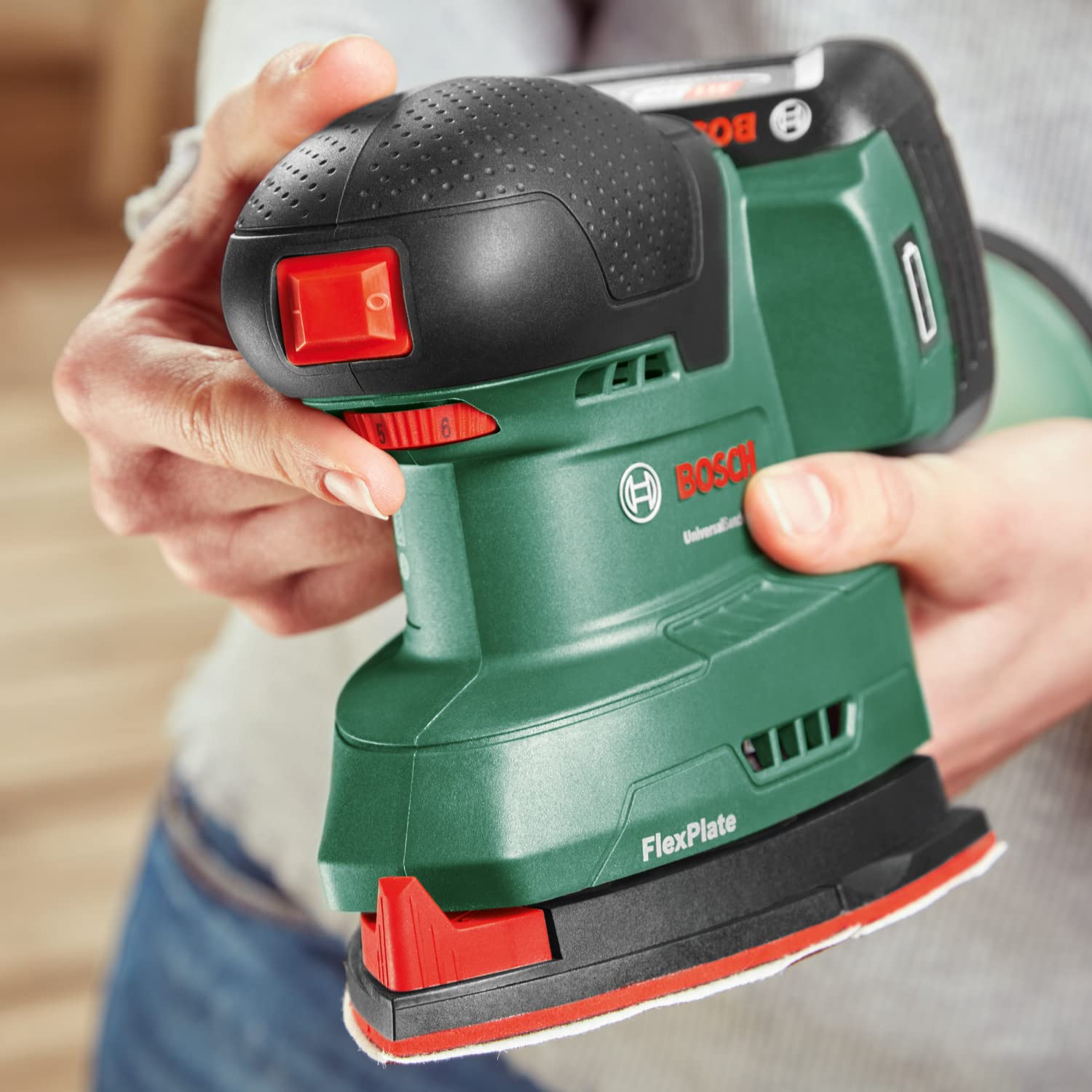 Bosch Akku-Schleifer UniversalSander 18V-10 (ohne Akku; 18 Volt System; für die DIY-Holzbearbeitung; 2x Schleifpapier; im Karton) 6