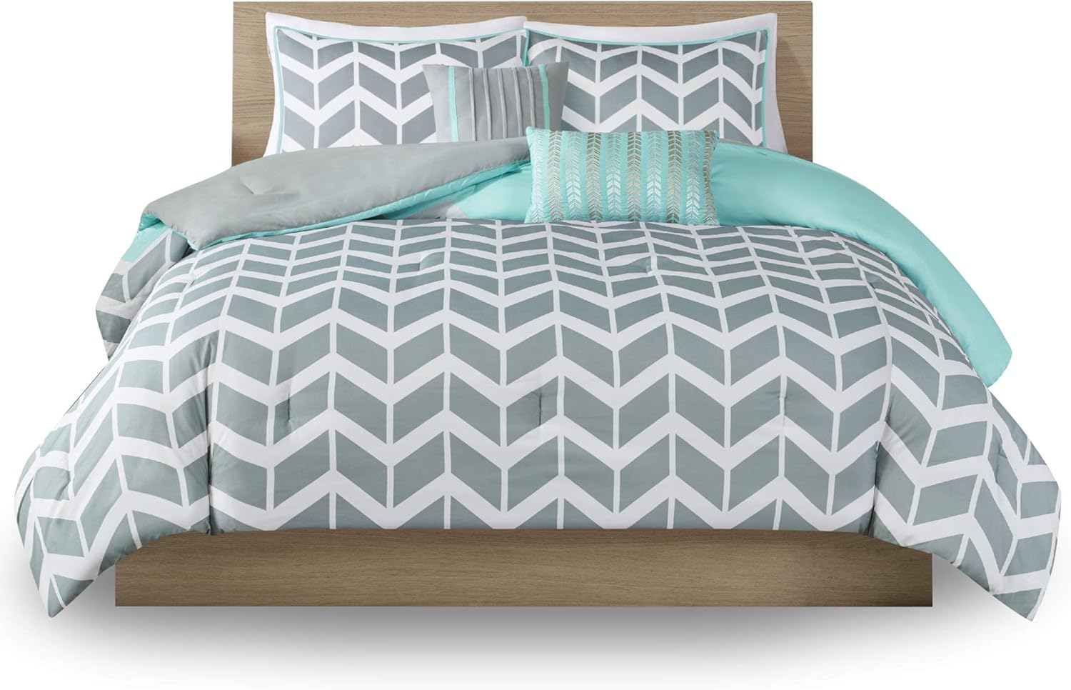 Intelligent Design Nadia Comforter Set, Twin/Twin XL, Teal: Home & Kitchen