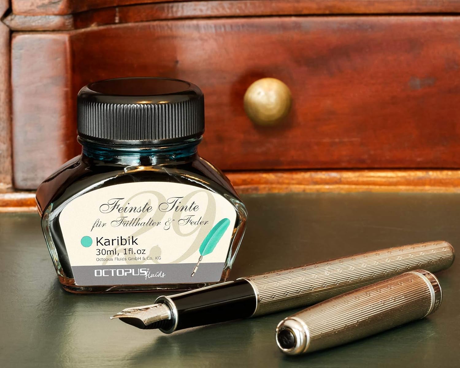 Octopus Fluids Ink - Caribbean 30ml, Glass Inkpot, Calligraphy Ink, 30 ml - Image 4
