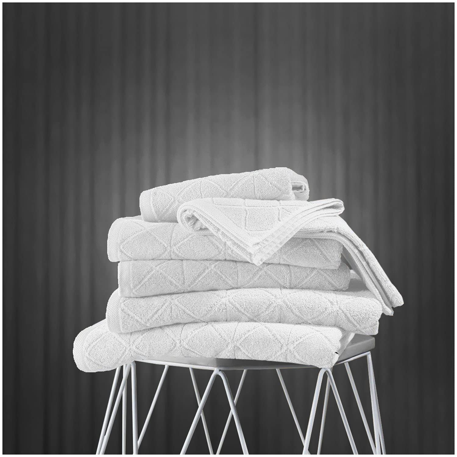 GC GAVENO CAVAILIA Luxury Egyptian Cotton 2 Pack Super Soft 600 GSM Geo Triangle Absorbent Bath Towel, White, 70x120 Cm