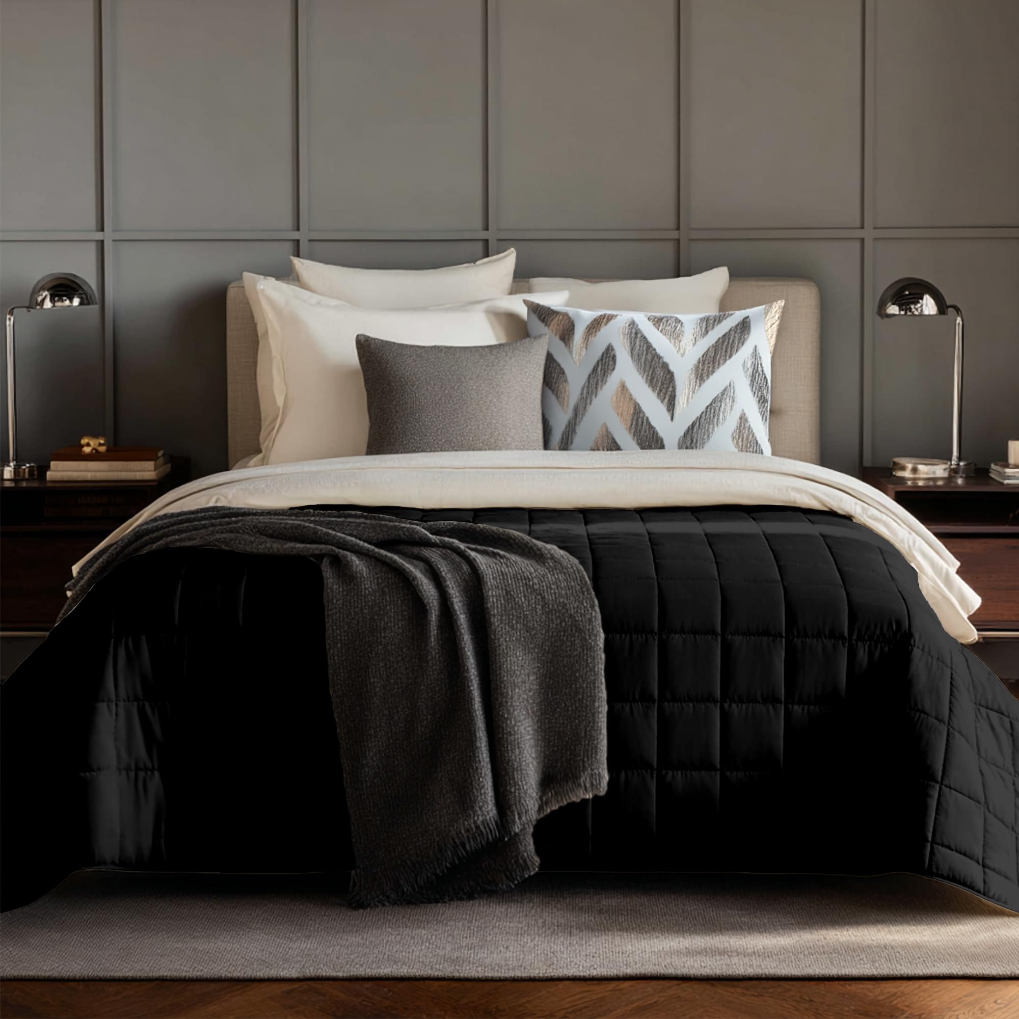 Photo 1 of HomeSmart Products 50lbs Weighted Blanket Queen Size - Breathable, Hypoallergenic Soft Fabric, The Heaviest Weighted Blanket 50 Pounds, Black