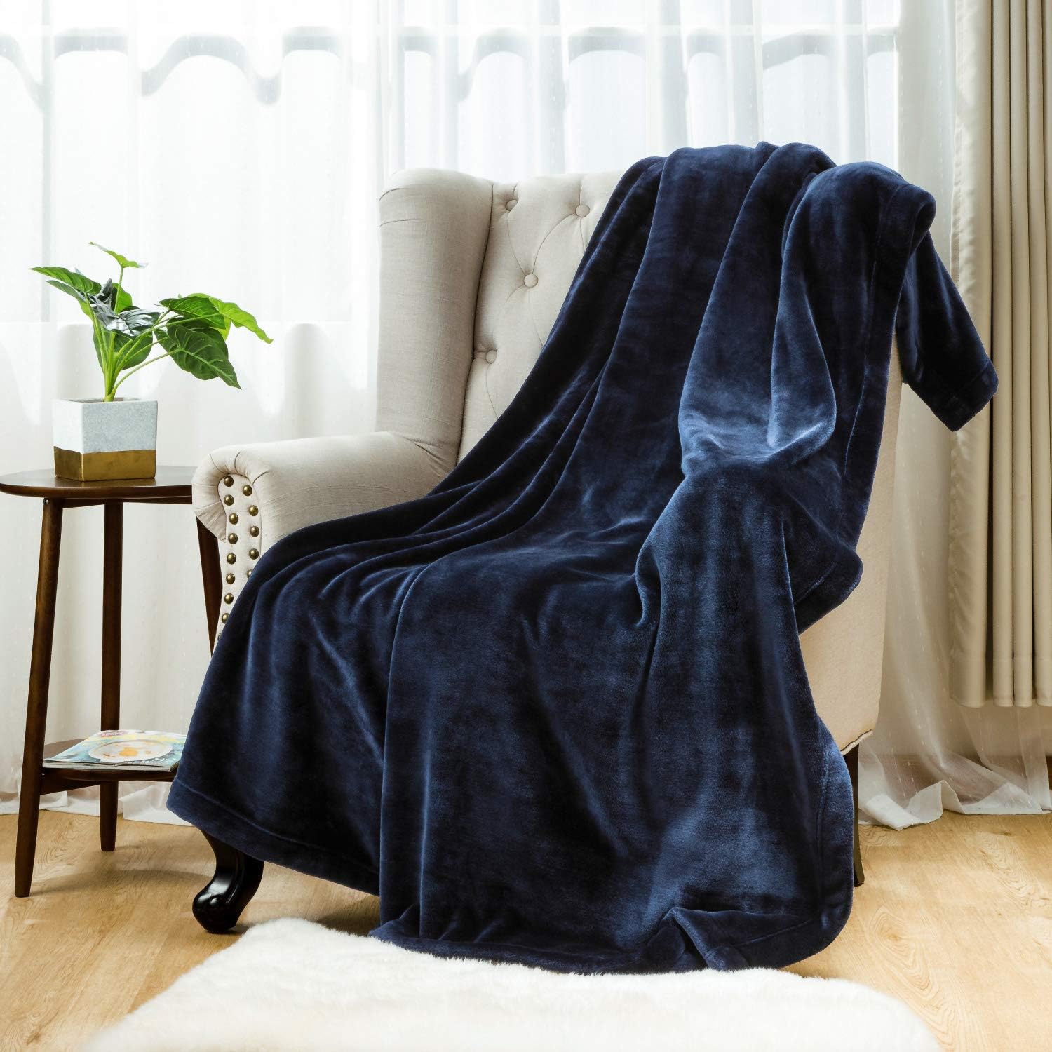 Bedsure Flannel Fleece Blanket 350GSM - Super Soft Warm Thick All Season Blanket for Couch Sofa Bed Traveling - Reversible Plush Bed Blankets, Queen Blanket 90x90 inches, Navy Blue: Home & Kitchen
