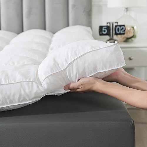 WhatsBedding 3 Inch Memory Foam Mattress Topper Twin Size for Pressure Relief, Fluffy & Soft Shredded Memory Foam Filled Pillow Top, 4 Anchor Elastic Bands, 1700GSM, 39x75in