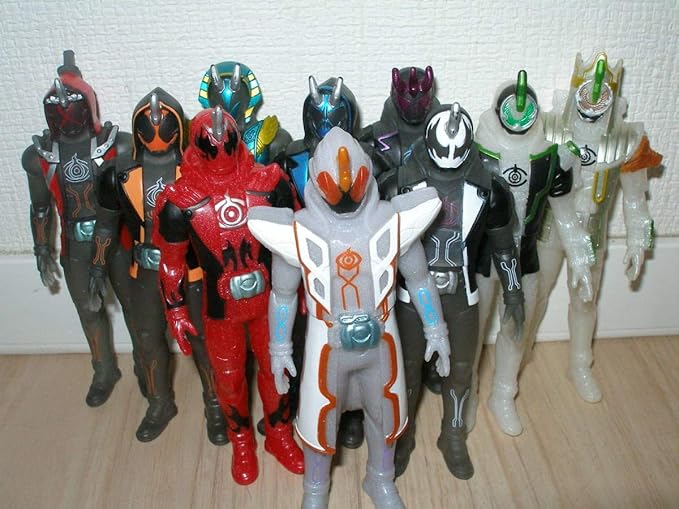 Amazon Co Jp 中古仮面ライダーゴースト関連 ソフビ人形10体setゴーストスペクターネクロムダークゼロ食玩ソフビヒーローフィギュア ホビー 通販