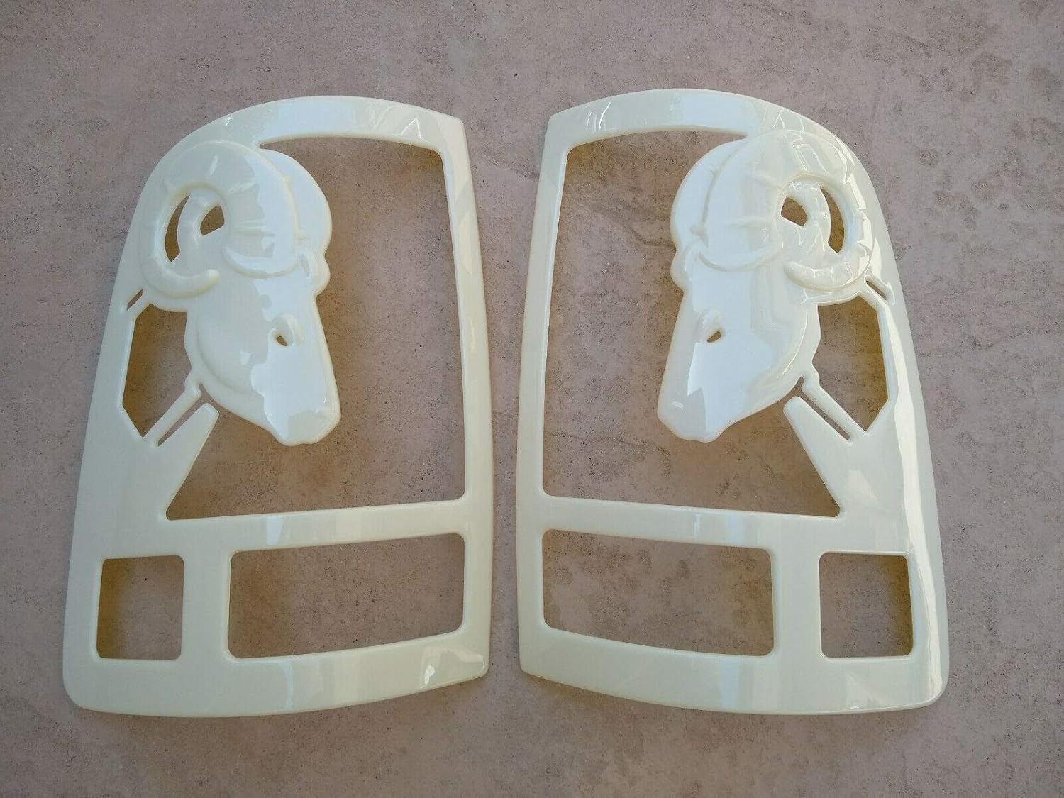 BIG HORN TAIL LIGHT BEZEL TRIM COVERS (Paintable) Fits