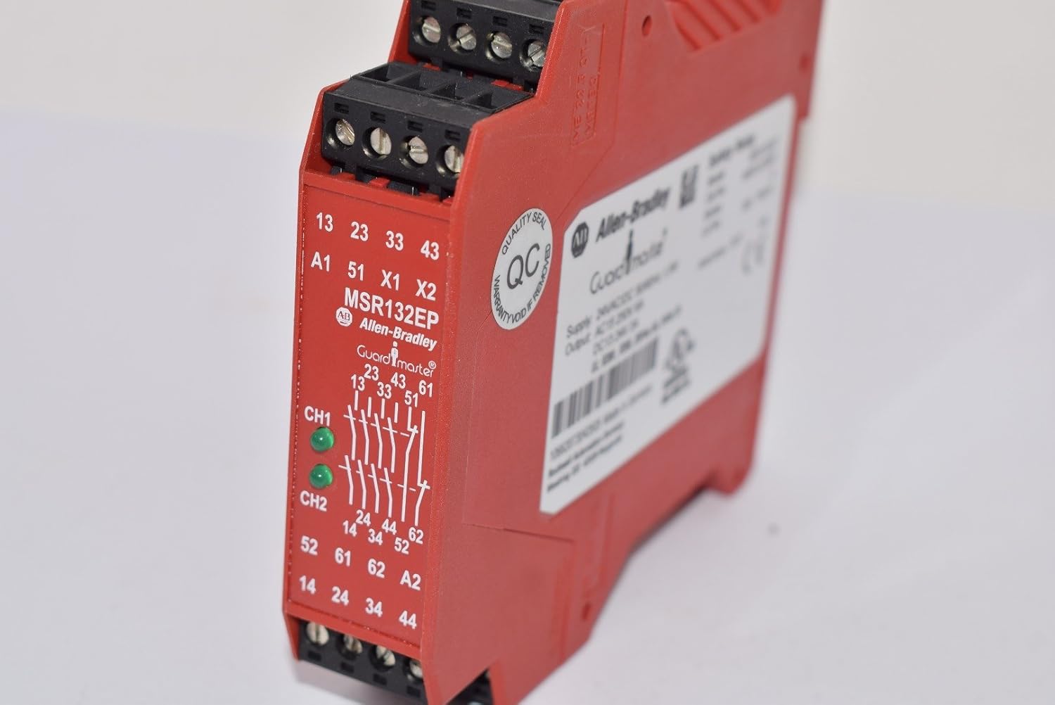 Allen Bradley 440RE23097 MSR132EP Relé de seguridad sin retardo 4NO