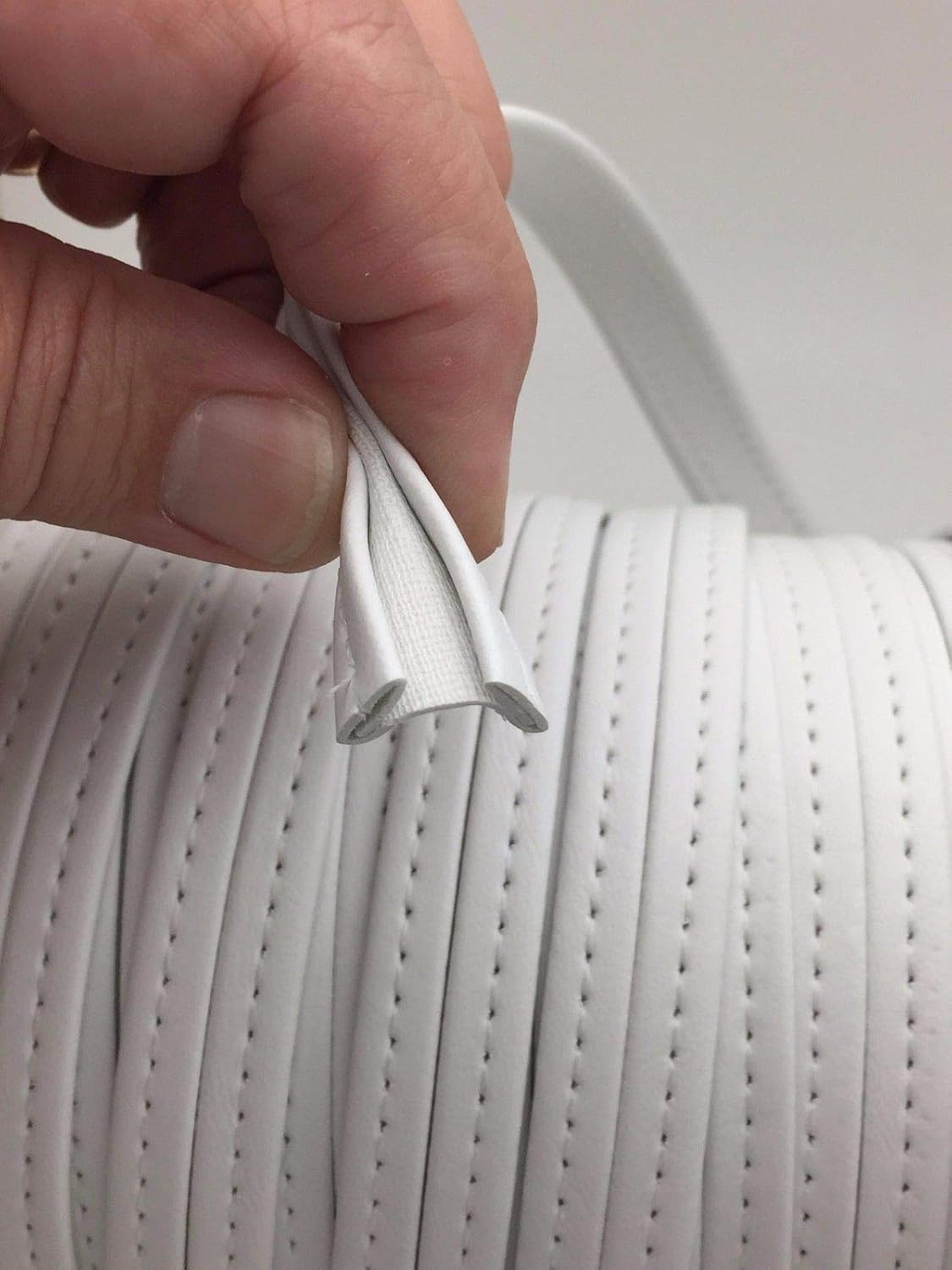 outdoor fabric by the yard on Amazon Com By The Yard Classic White Hidem Vinyl Marine Outdoor Auto Fabric Boat Upholstery Gimp Bty