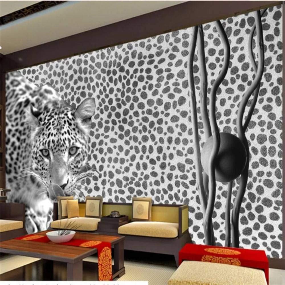 Black and white mural hunting leopard 